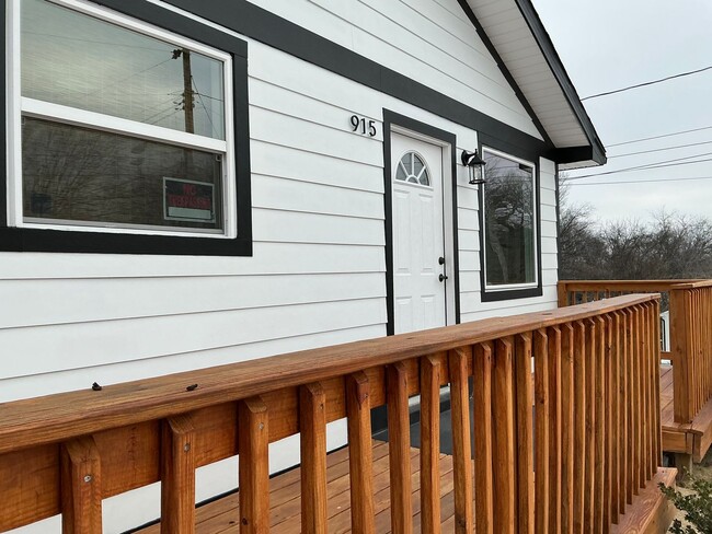 915 Shearor St in Clarksville, TN - Building Photo - Building Photo