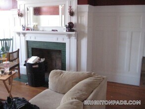 37 Egremont Rd in Boston, MA - Foto de edificio - Building Photo