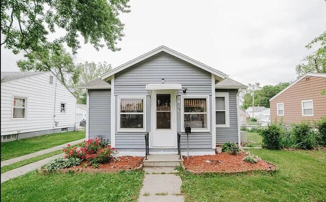 property at 4139 Oxford St