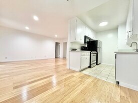 1041 9th St in Santa Monica, CA - Building Photo