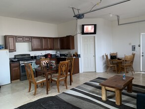 17891 Alps Dr in Tehachapi, CA - Building Photo - Building Photo