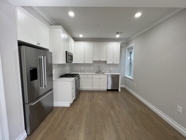 15 Mount Hood Rd, Unit 6 in Boston, MA - Building Photo - Building Photo