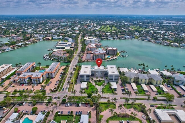 2880 Gulf Shore Blvd N