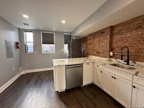 1 S Hamilton St in Poughkeepsie, NY - Building Photo - Building Photo
