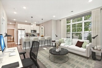 Regency @ Menlo Park Terrace in Metuchen, NJ - Building Photo - Building Photo