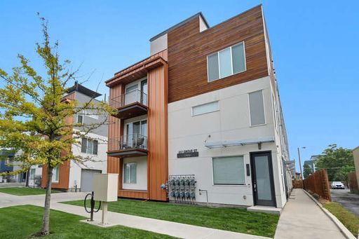 1822 Grove St in Denver, CO - Building Photo