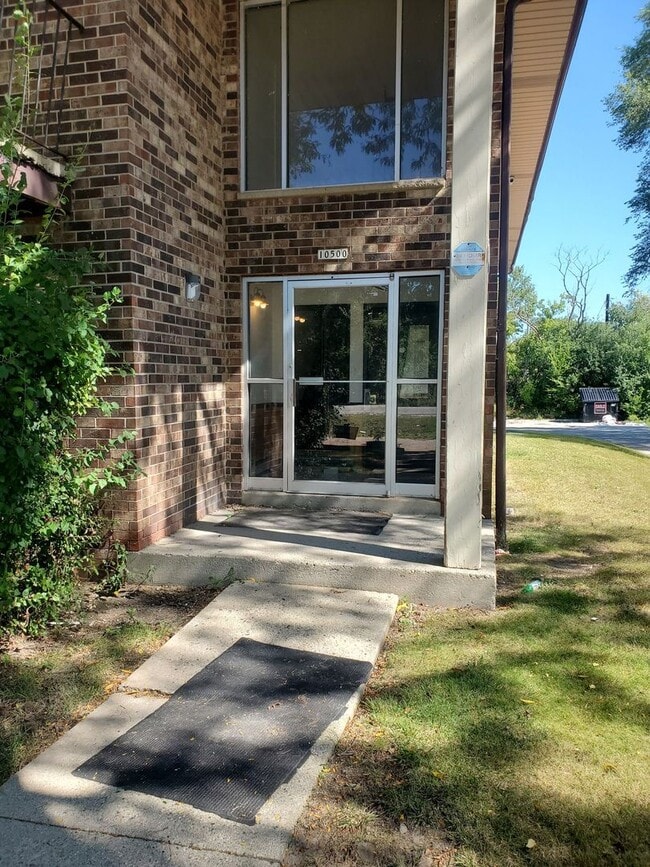 10500 W Fond du Lac Ave