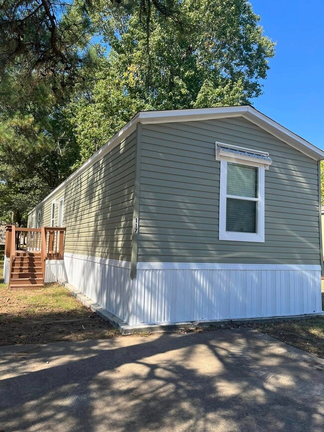 117 Peggy St in Conroe, TX - Foto de edificio - Building Photo