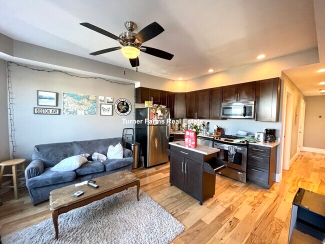 180 Hillside St, Unit 2 in Boston, MA - Building Photo - Building Photo