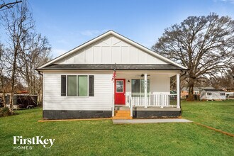 621 E Mills Dr in Landis, NC - Building Photo - Building Photo