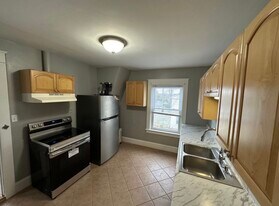 545 Putnam Pike, Unit 2nd FL 545 Putnam Pike in Greenville, RI - Building Photo