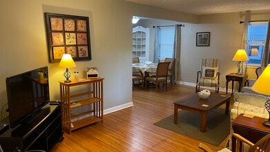 3 Stanford Rd W in Rochester, NY - Building Photo - Building Photo