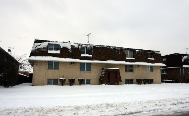 609 E 3rd St in Lockport, IL - Building Photo - Building Photo