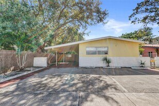 720 SE 15th St in Fort Lauderdale, FL - Building Photo