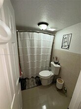 8425 NW 8th St in Miami, FL - Building Photo - Building Photo