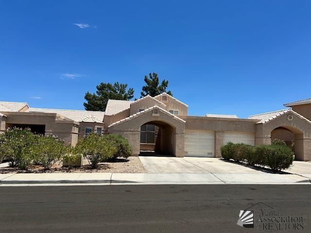 property at 10453 Av la Primera