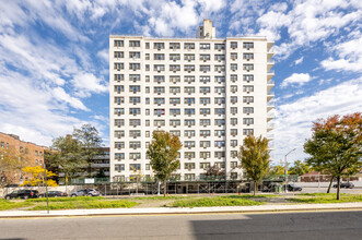 The Westbrook in Brooklyn, NY - Building Photo - Building Photo