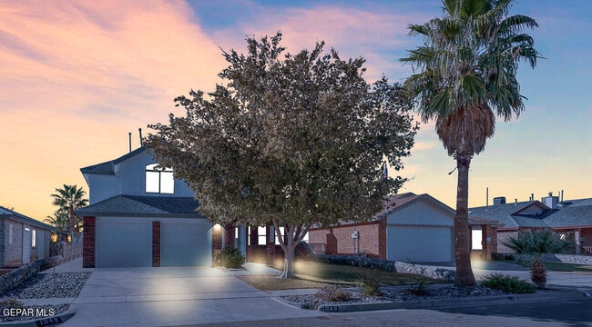 1049 Desierto Luna St in El Paso, TX - Building Photo - Building Photo