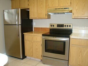 1225 Riverside Dr in Coral Springs, FL - Building Photo - Building Photo
