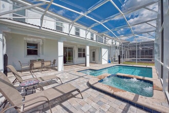 1696 Moon Valley Dr in Four Corners, FL - Building Photo - Building Photo