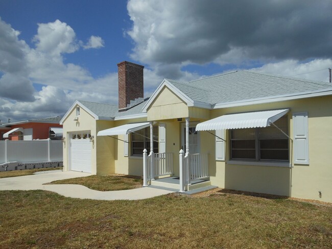 1610 Binney Dr in Fort Pierce, FL - Building Photo - Building Photo