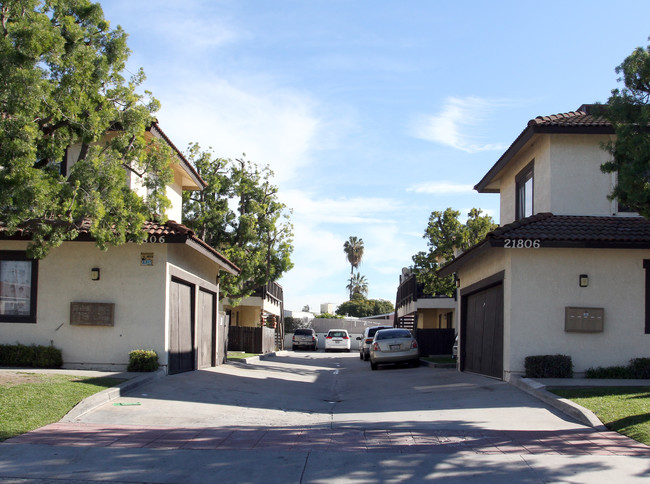 21806 Hawaiian Ave in Hawaiian Gardens, CA - Building Photo - Building Photo