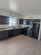 1862 S Poetry Ln in Tucson, AZ - Building Photo - Building Photo