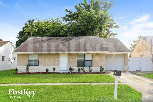 property at 5168 Edgecliff Ave