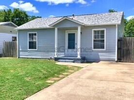 5617 N Donald Ave in Warr Acres, OK - Building Photo