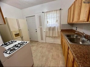 2806 Ave L in Wichita Falls, TX - Building Photo - Building Photo
