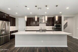 1861 S Follett Way in Gilbert, AZ - Building Photo