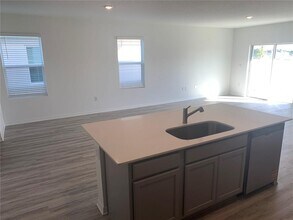 3425 Nettle Loop in Tavares, FL - Building Photo - Building Photo