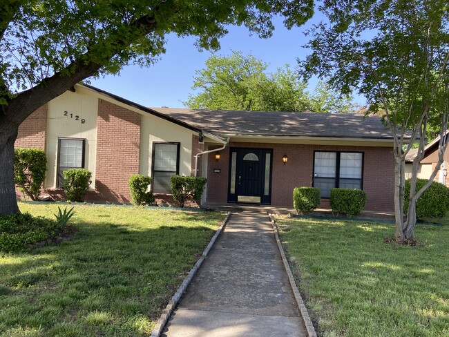 property at 2129 Poppy Ln