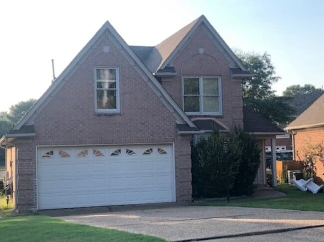 3931 Muirfield Dr in Memphis, TN - Building Photo - Building Photo