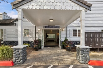 CentrePointe Apartments in Everett, WA - Building Photo - Building Photo