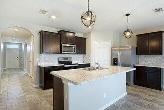 1672 SW Bascom Ave in Port St. Lucie, FL - Building Photo - Building Photo
