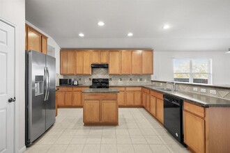 3435 Shiraz Loop in Round Rock, TX - Building Photo - Building Photo