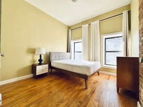 Furnished room/NOT APARTMENT, Unit 3 in Brooklyn, NY - Building Photo - Building Photo