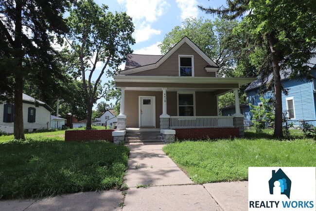 property at 4419 St Paul Ave