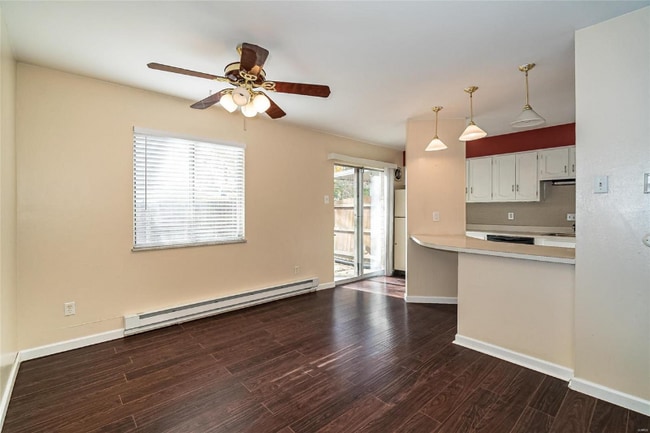 10138 Sakura Dr in St. Louis, MO - Building Photo - Building Photo