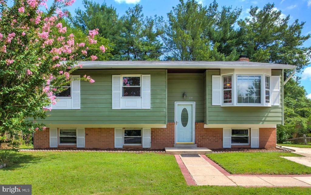 186 Hardy Pl in Rockville, MD - Building Photo