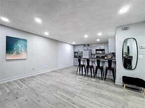 21027 Voyager Blvd in Land O Lakes, FL - Building Photo - Building Photo