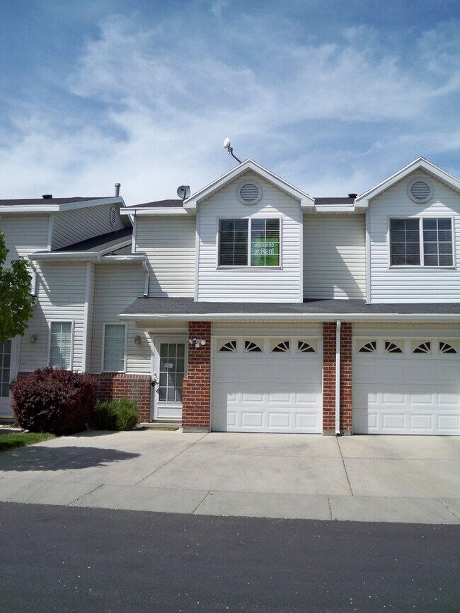 property at 3242 W Scotch Pne Ln