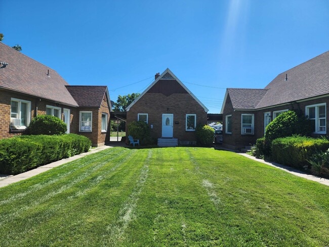 210 E 4800 S in Murray, UT - Building Photo - Building Photo