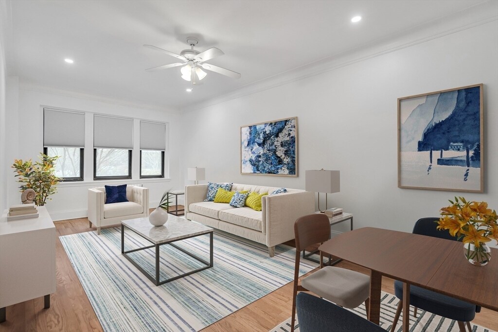 126 Englewood Ave, Unit 5 in Boston, MA - Building Photo