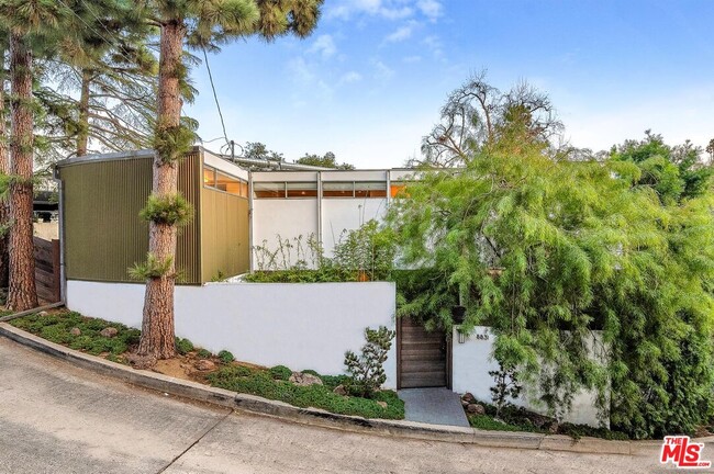 property at 8831 Wonderland Park Ave