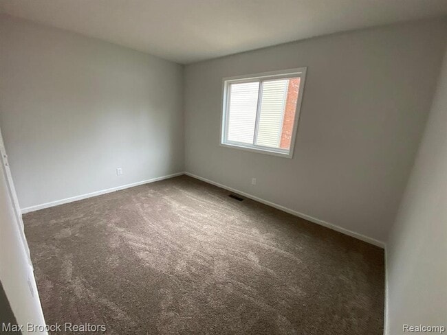 421 Longview St in Midland, MI - Building Photo - Building Photo