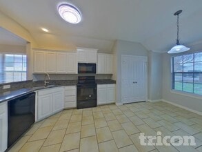 804 Rambling Ct in Granbury, TX - Foto de edificio - Building Photo