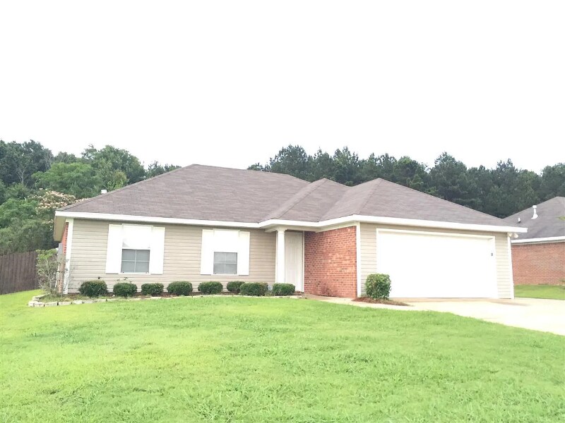 611 Shadowridge Dr in Brandon, MS - Building Photo