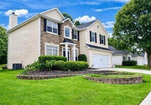 11993 Red Ivy Ln in Fayetteville, GA - Building Photo